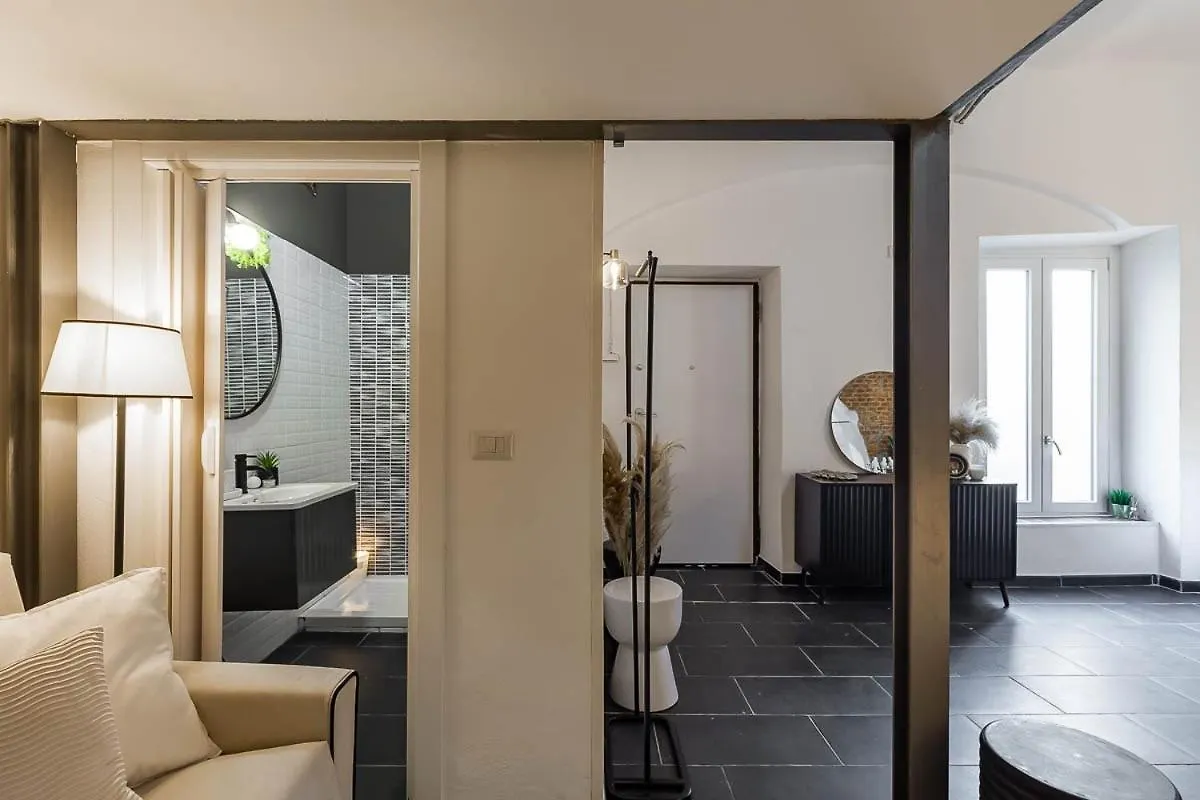 Garibaldi-Isola Station Elegant Suite Milan Italy
