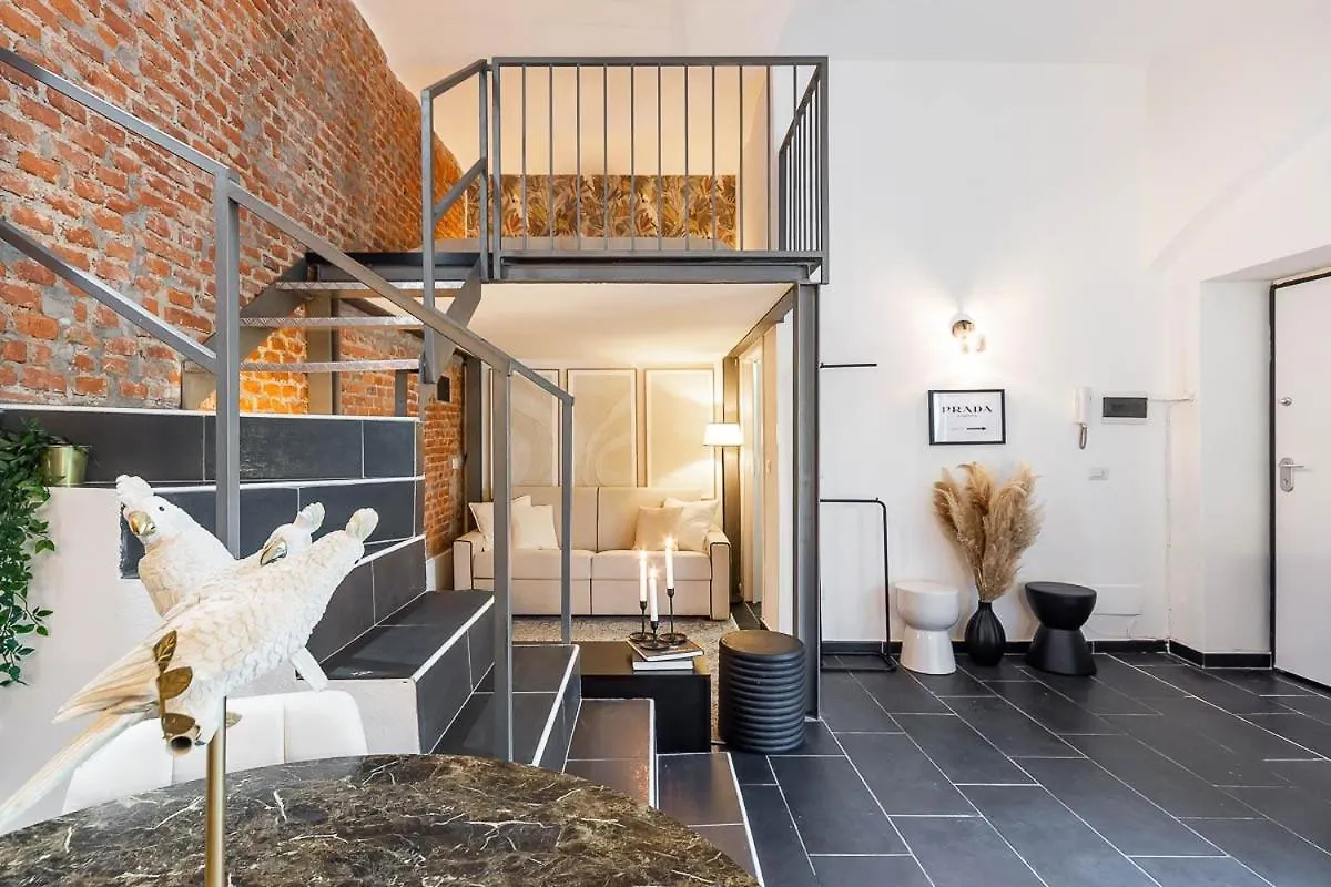 Garibaldi-Isola Station Elegant Suite Milan Italy